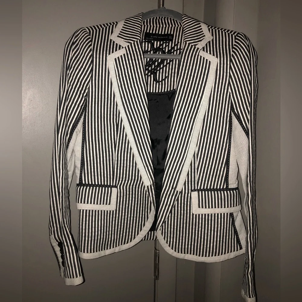 Zara Womens Black and White Blazer with Pindot Contrast Trim - Picture 1 of 6